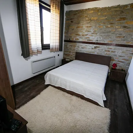 Casă la țară Three Houses